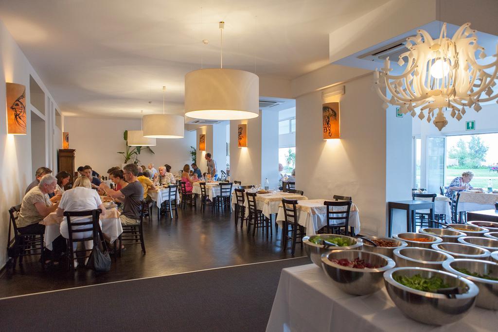 Albergo Alla Spiaggia グラード エクステリア 写真