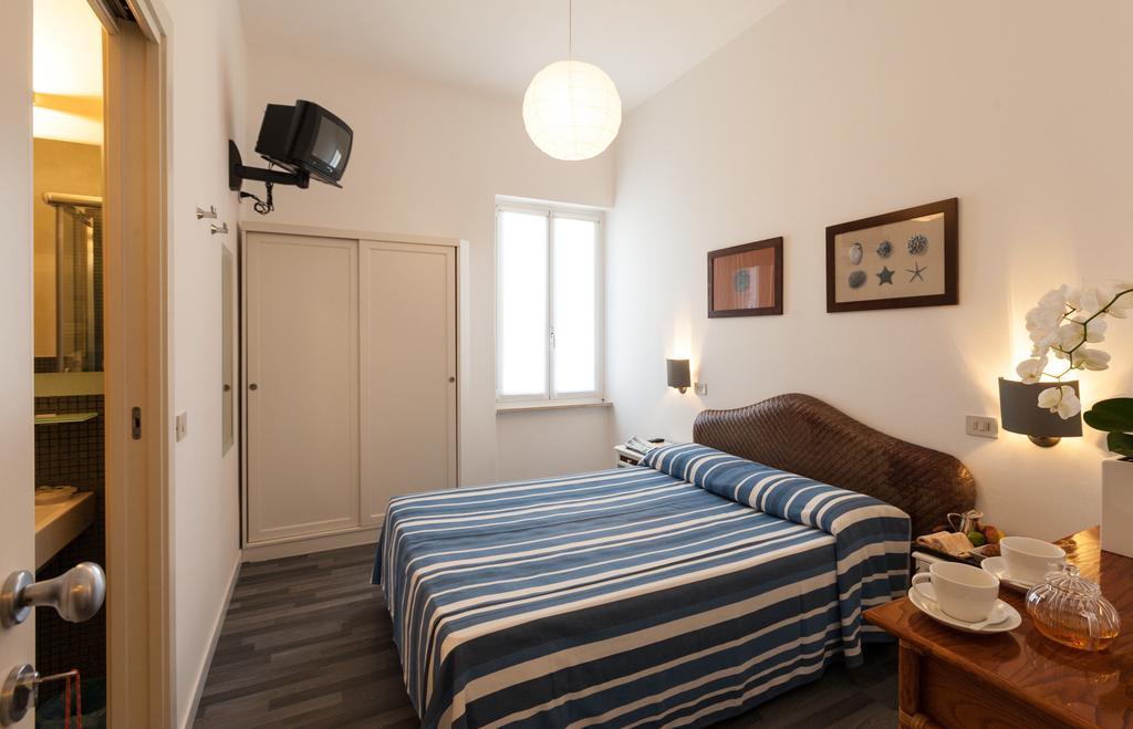Albergo Alla Spiaggia グラード 部屋 写真