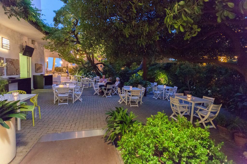 Albergo Alla Spiaggia グラード エクステリア 写真